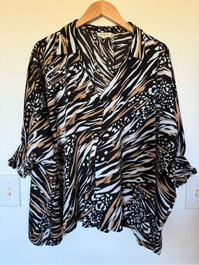 Umgee Batwing Sleeve Blouse Black Tan Abstract Print Smocked Cuffs Oversized Med